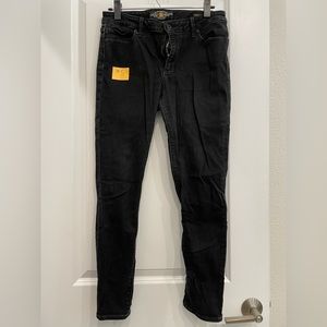 Lucky Brand Jeans. Sasha Super Skinny 10/30. Small snag. Black Denim.